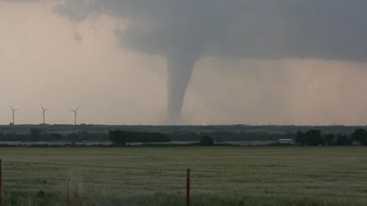Brasil em alerta: extremos de calor, chuva e tornado