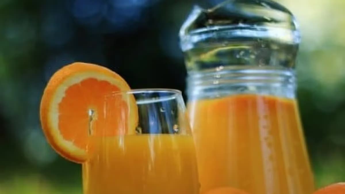 Suco de laranja brasileiro escapa de sobretaxa dos EUA