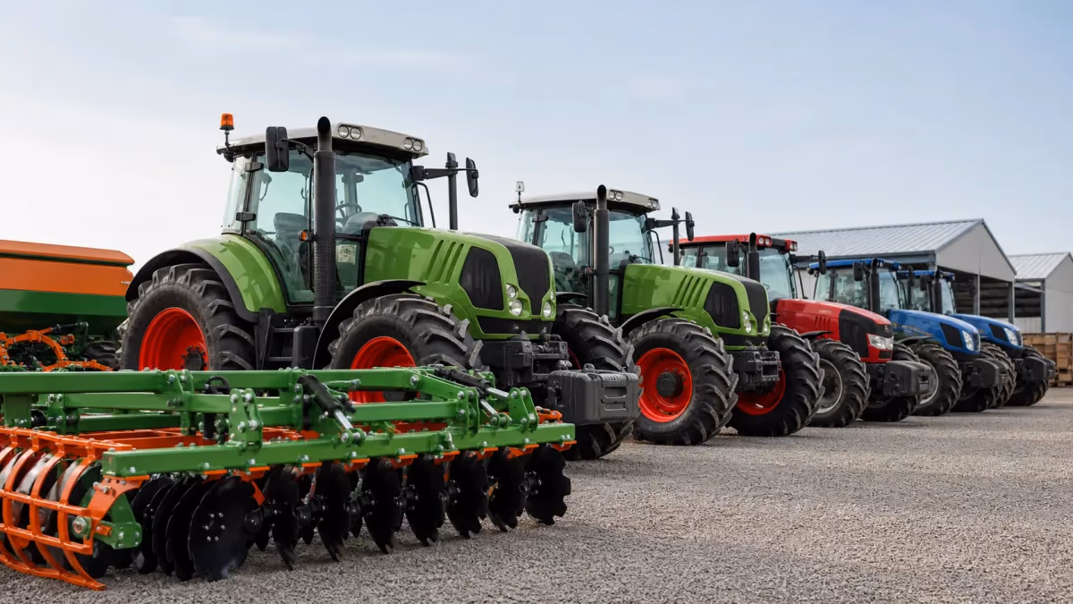 Estado entrega máquinas agrícolas a municípios nesta quinta