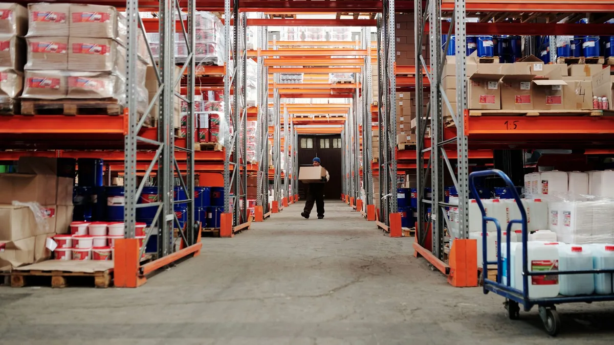 Makro deixa o Brasil? Veja a nova liderança